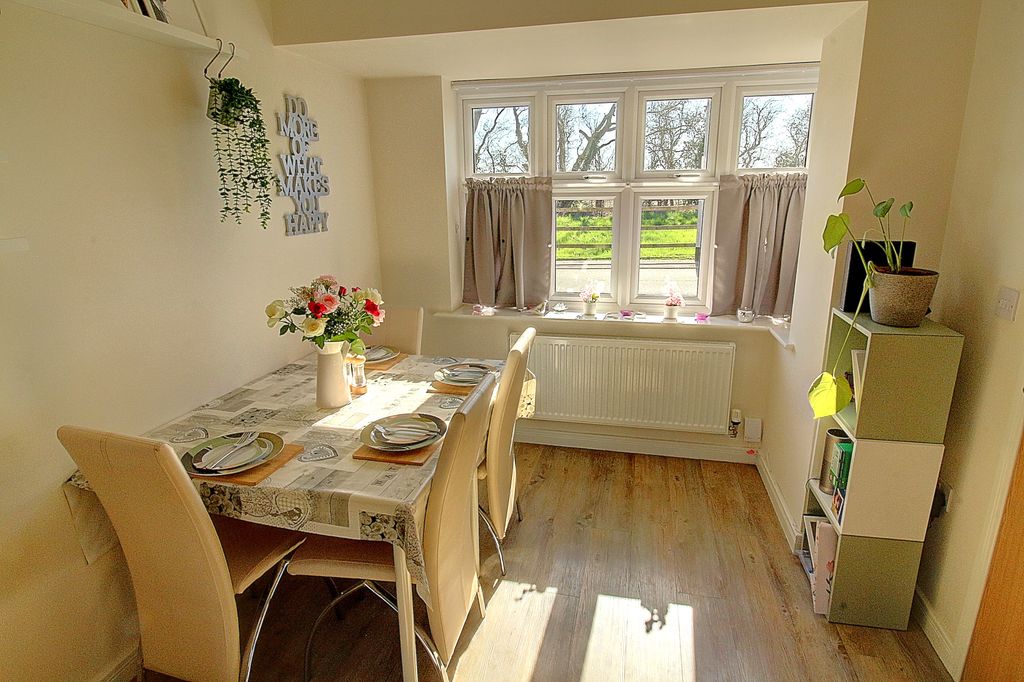 Property photo 3 of 19 Photo #3