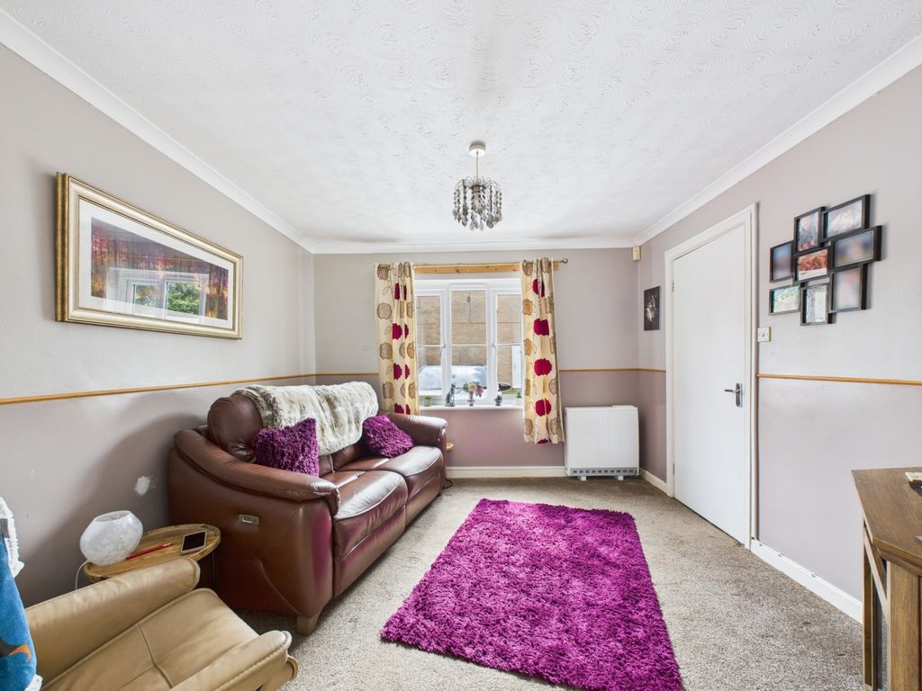 Property photo 3 of 9 Cam02313G0-Pr0079-Still003