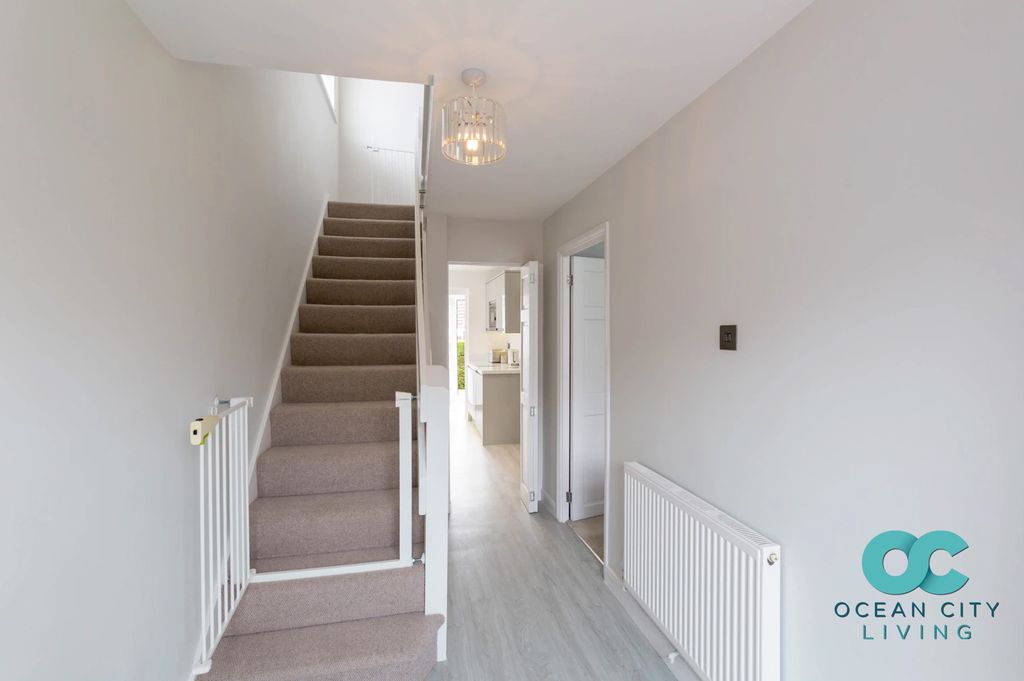 Property photo 2 of 26 Hallway