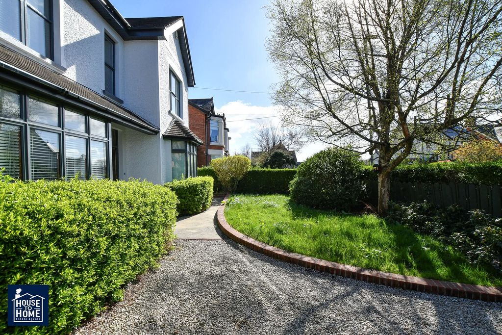 Property photo 3 of 43