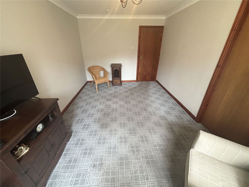 Property photo 2 of 12 Picture No. 08
