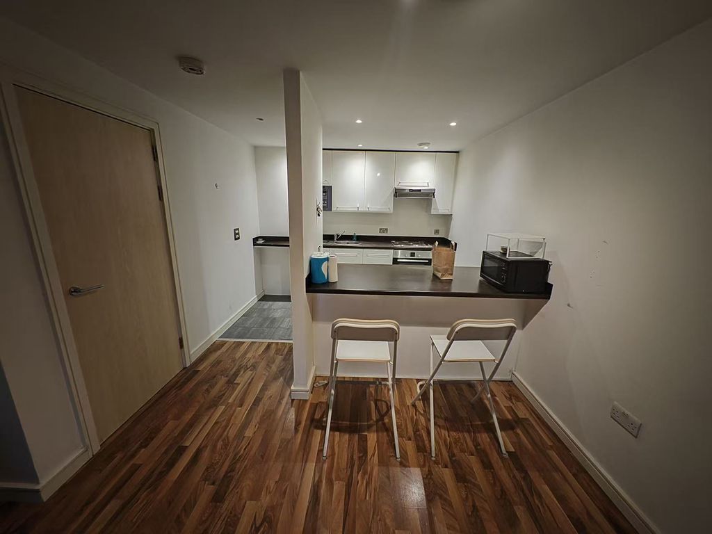 Property photo 3 of 9 Photo 2