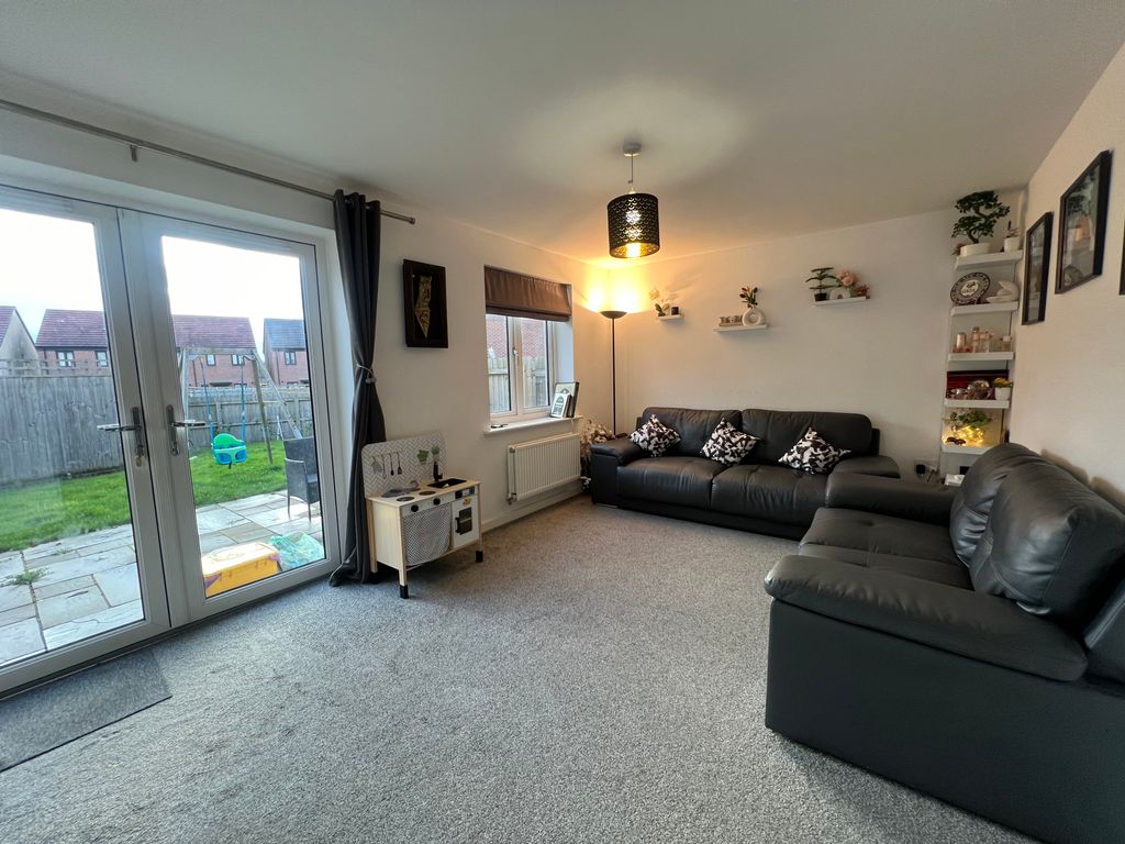 Property photo 3 of 16 Bedroom 1