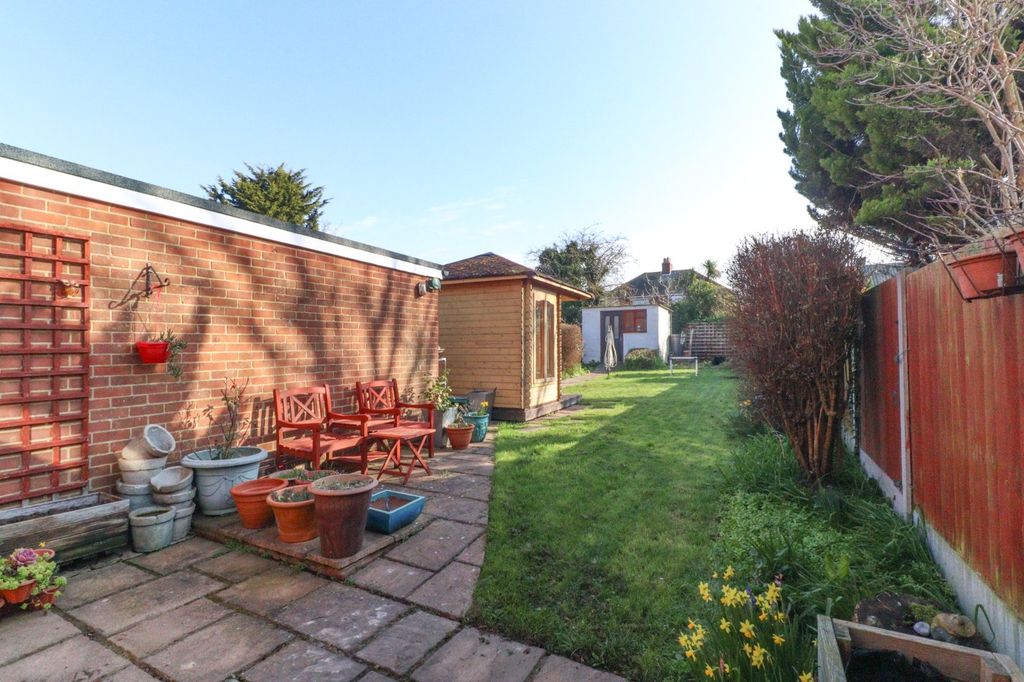 Property photo 2 of 12 Picture 2