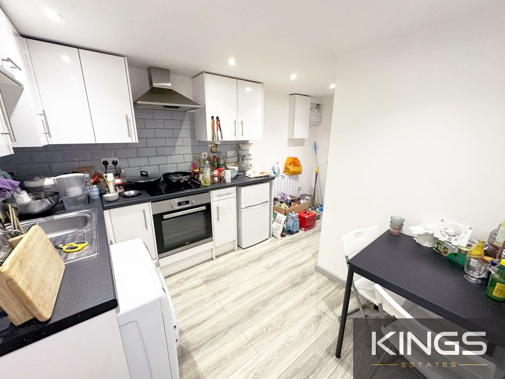 Property photo 2 of 5 Flat 2, 10-11 Palmerstone Rd  (2)Logo