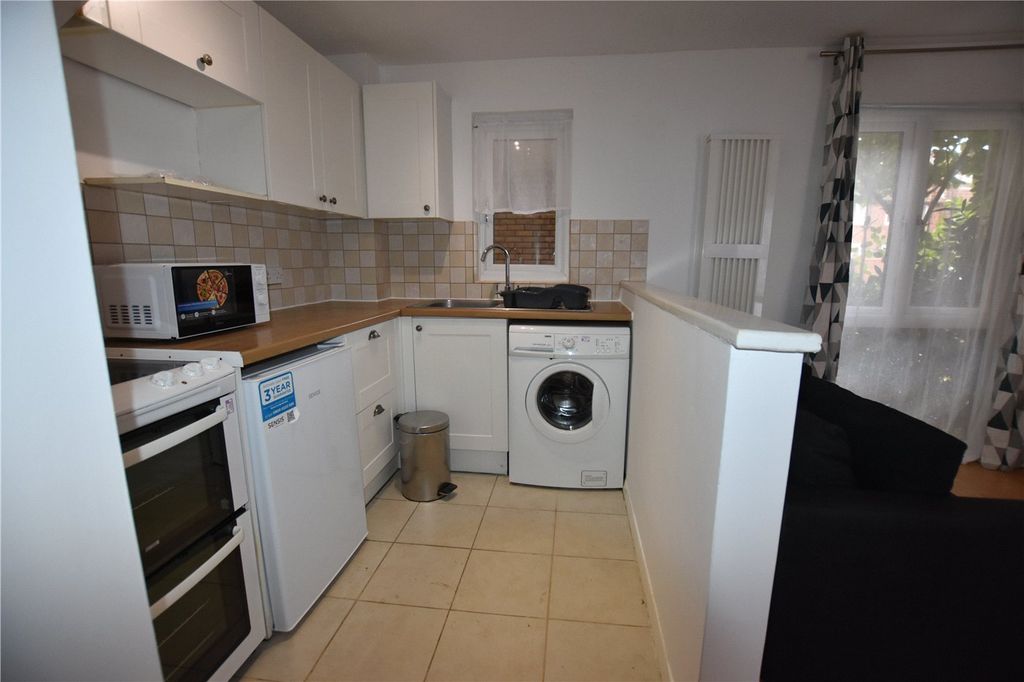 Property photo 3 of 8 Picture No. 04