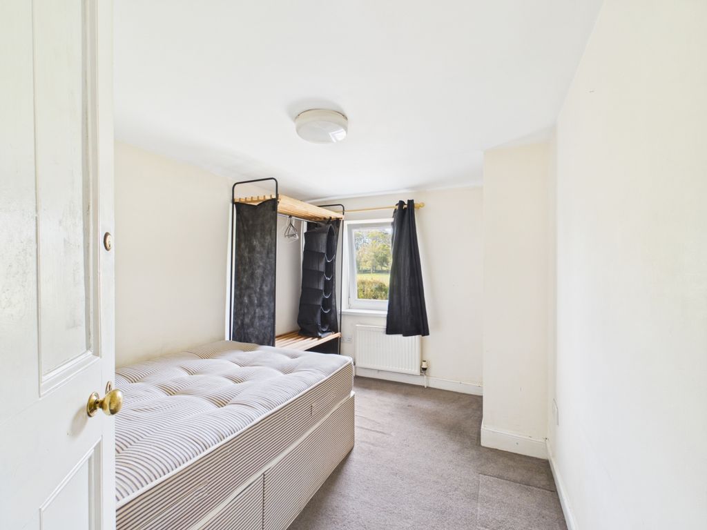 Property photo 1 of 8 Cam01740G0-Pr0547-Still013