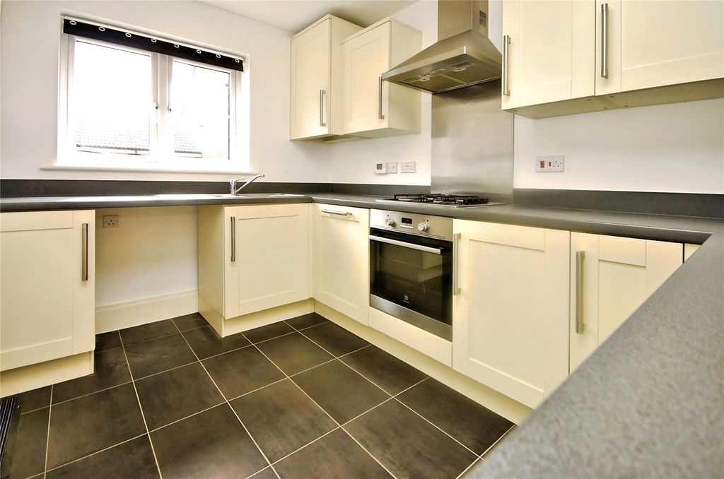 Property photo 3 of 9 Picture No. 11