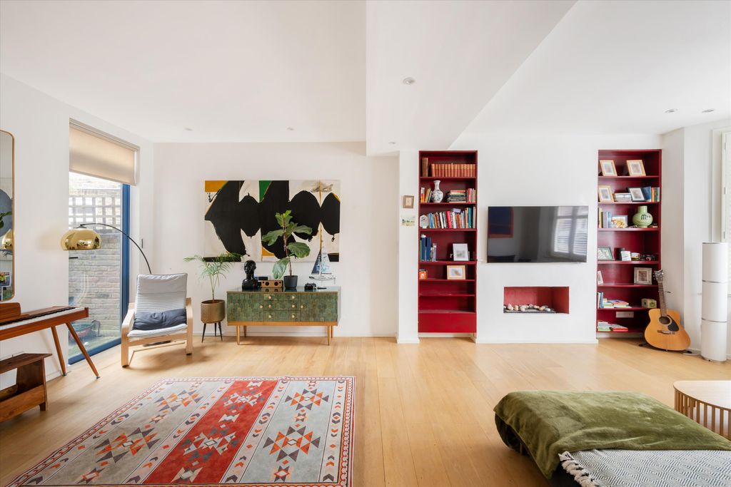 Property photo 1 of 15 Image