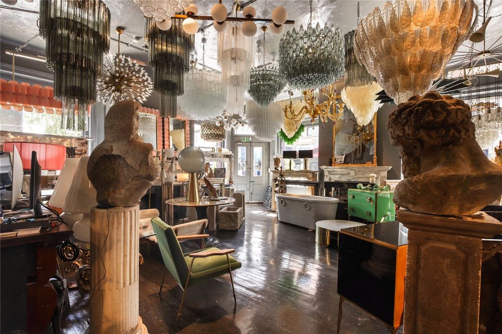 Property photo 2 of 12 Picture No. 17