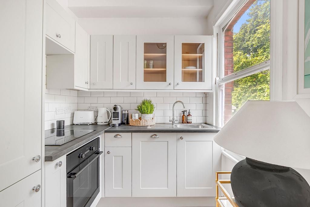 Property photo 3 of 10 Newkingsroad169,Flat6-6.Jpg