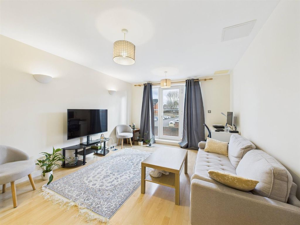 Property photo 2 of 6 Cam05080G0-Pr0258-Still005.Jpg