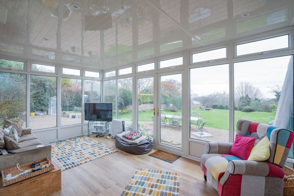 Additional image 21 of 4 bed semi-detached house for saleWoodfarm Road, Malvern WR14
