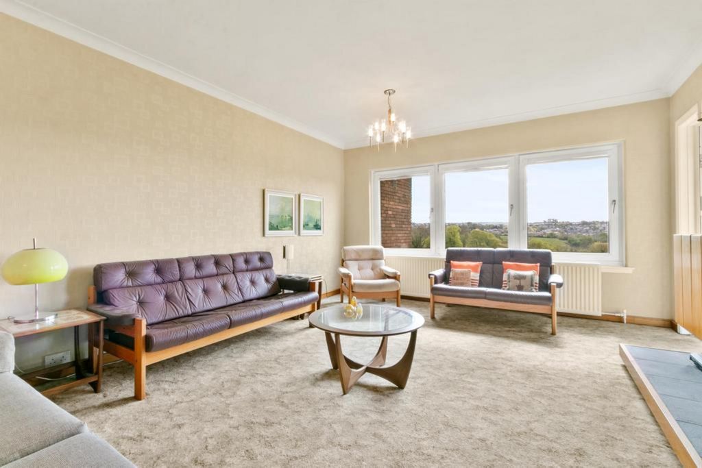Property photo 3 of 27