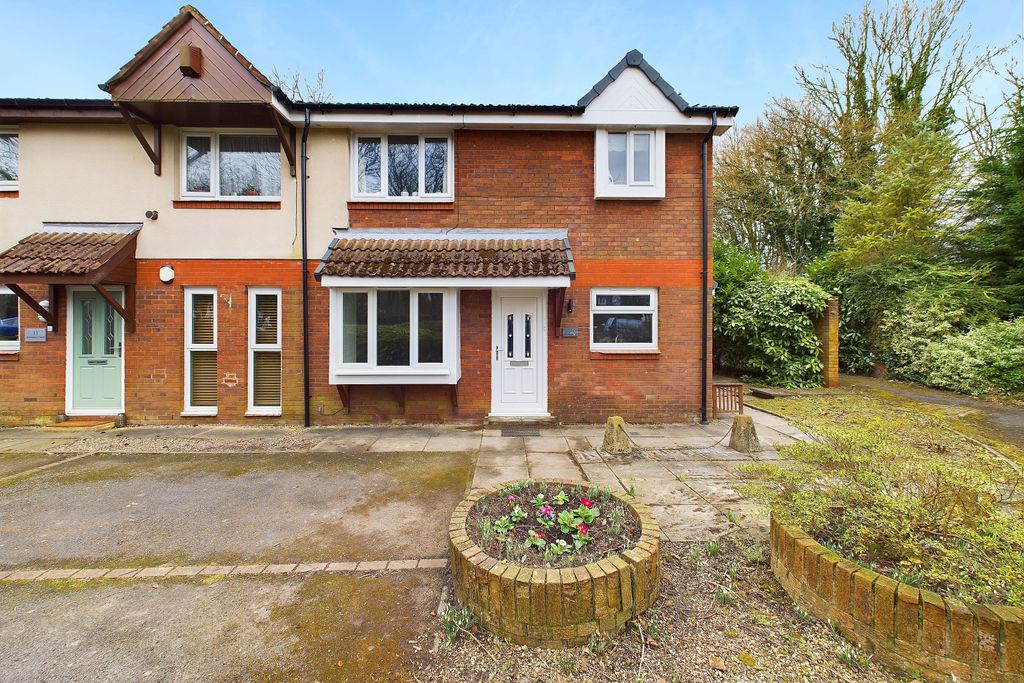 Property photo 1 of 8 Front