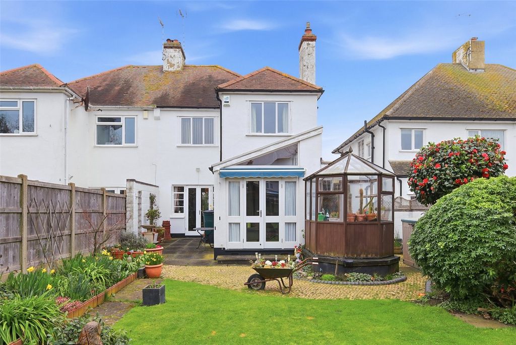 Property photo 2 of 24 Picture No. 53