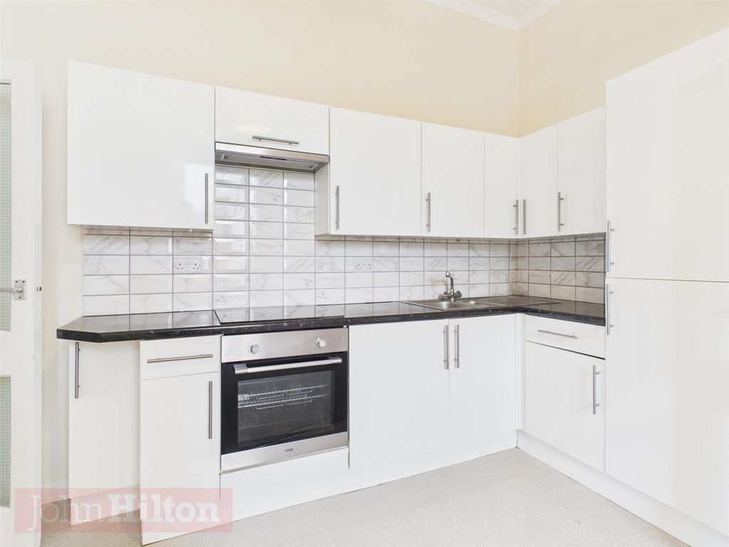 Property photo 2 of 9 Cam02534G0-Pr0606-Still006.Jpg