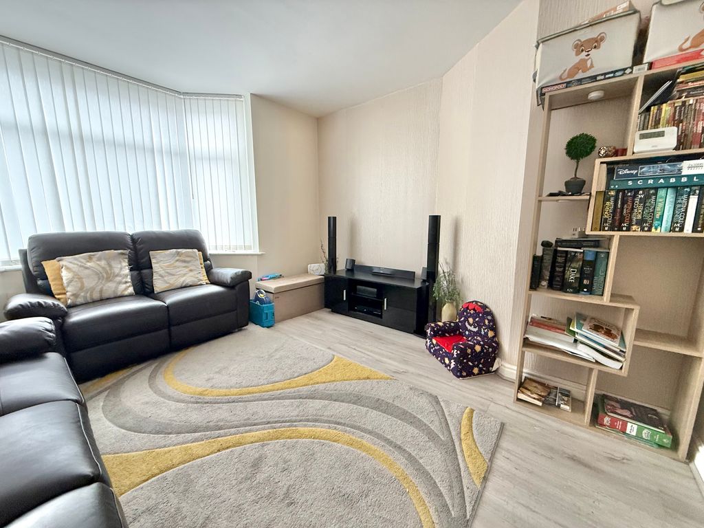 Property photo 3 of 12 Img_5780