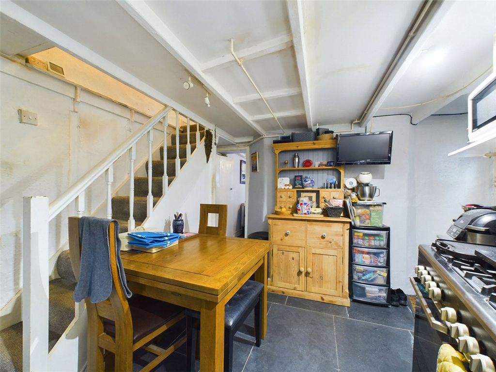 Property photo 3 of 9 Picture No. 06