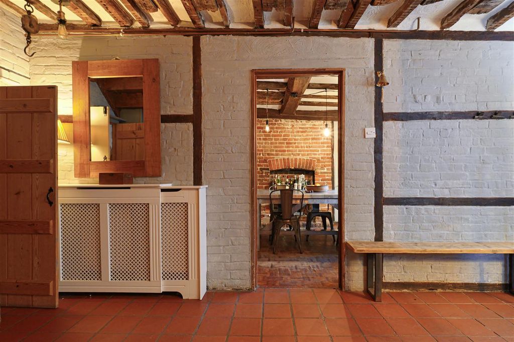 Property photo 3 of 26