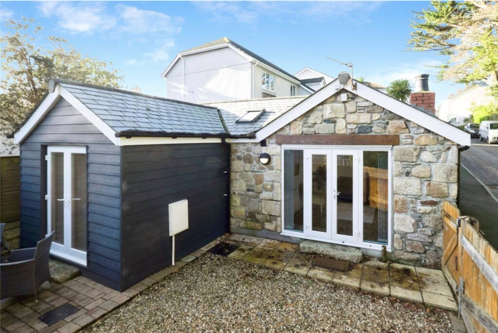 Property photo 1 of 9