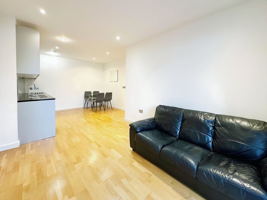 Property photo 3 of 7 Picture No. 16