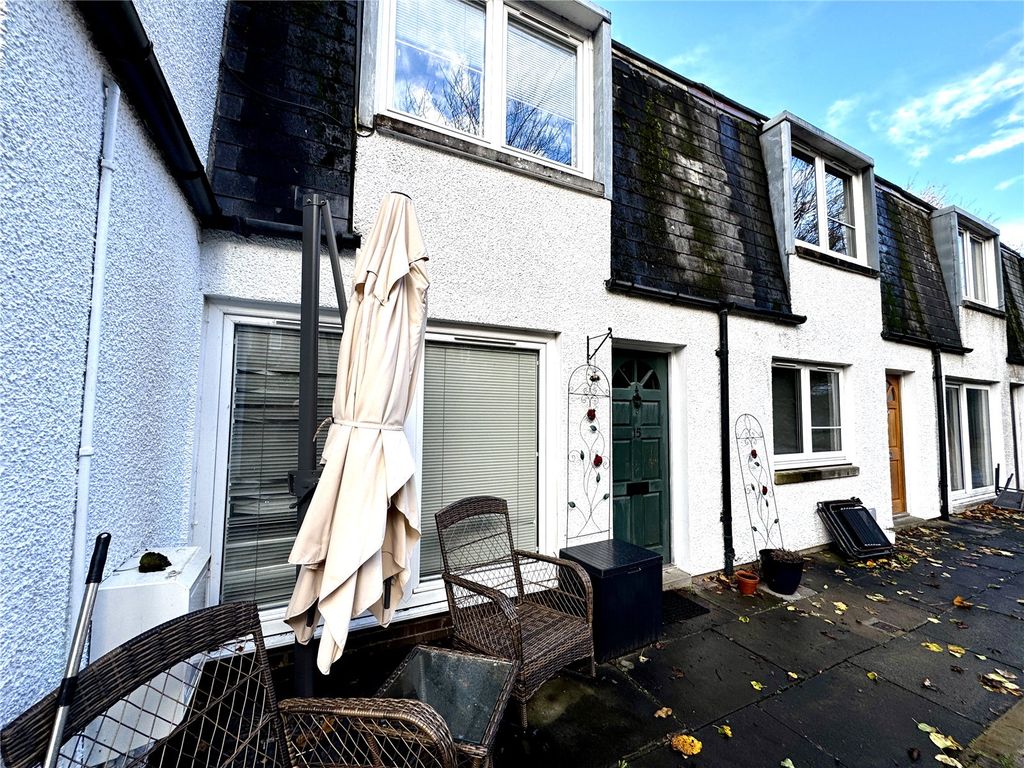 Property photo 2 of 7 Photo 2