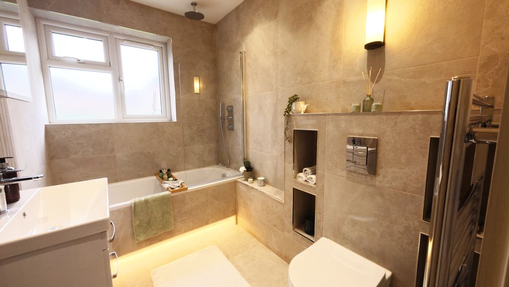 Property photo 2 of 22