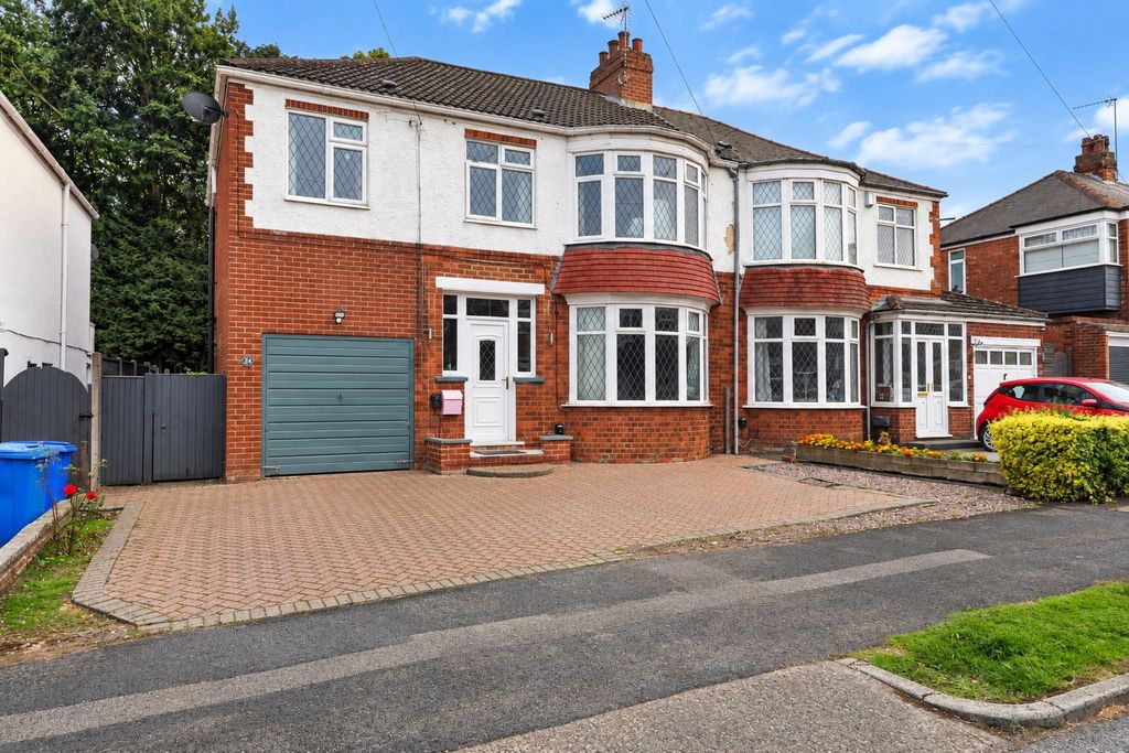 Property photo 1 of 34