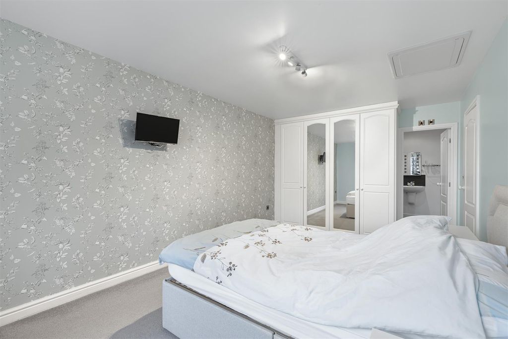 Additional image 8 of 4 bed detached house for saleBen Rhydding Road, Ilkley LS29