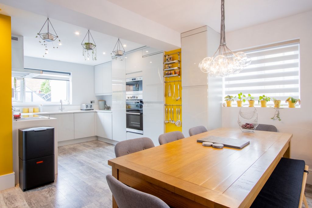 Property photo 3 of 28 Kitchen Diner