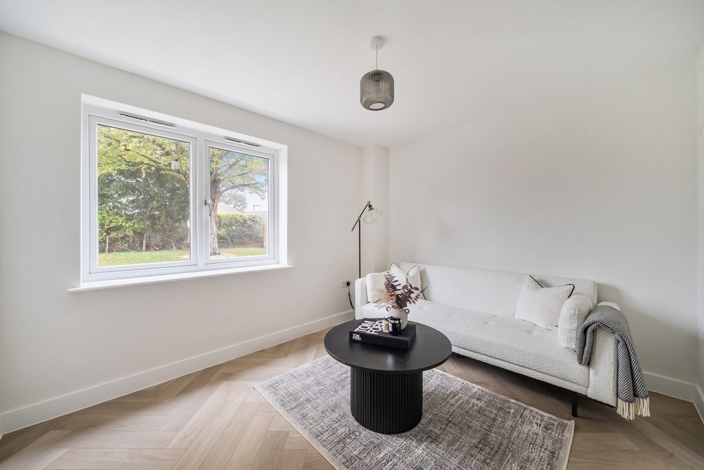 Property photo 3 of 22 1380231-11-6911E4...