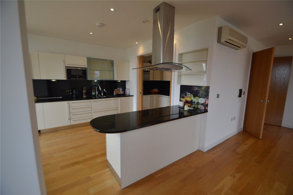 Property photo 3 of 21 Picture No. 26
