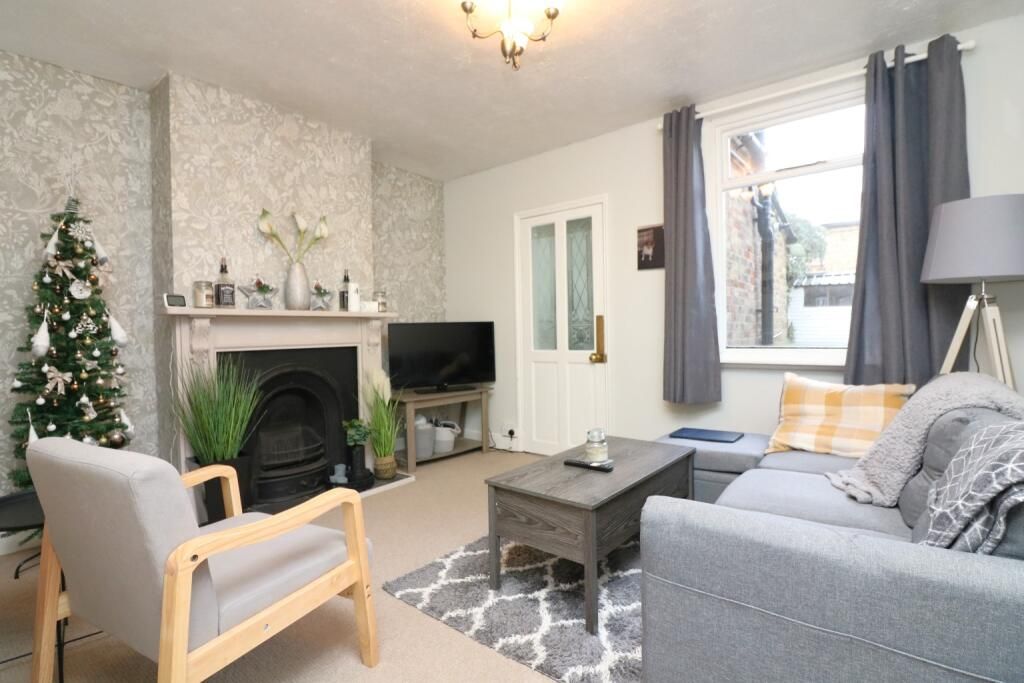 Property photo 2 of 10