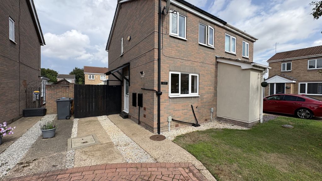 Property photo 1 of 13 Two Bedroom Semi Detached House