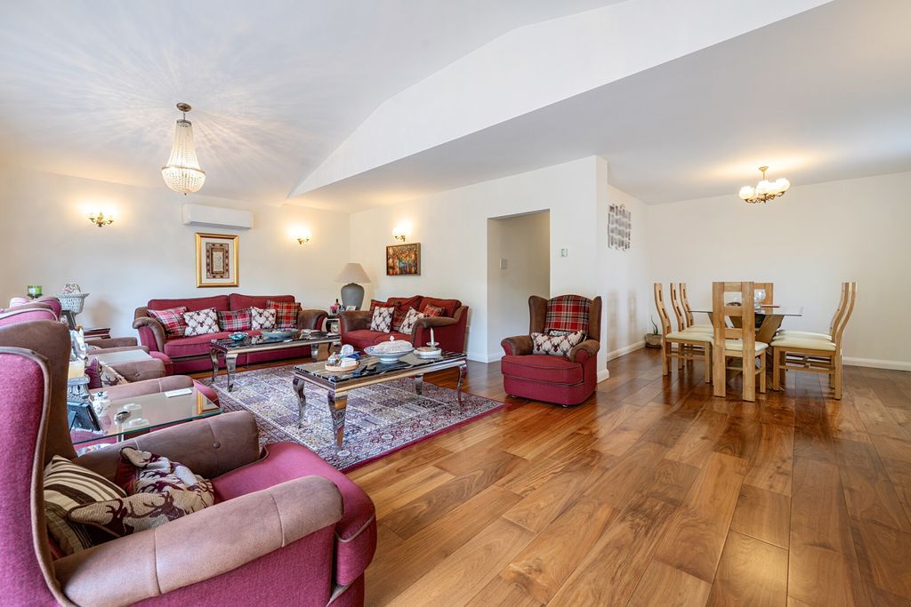Property photo 3 of 18 1513987 (17).Jpg