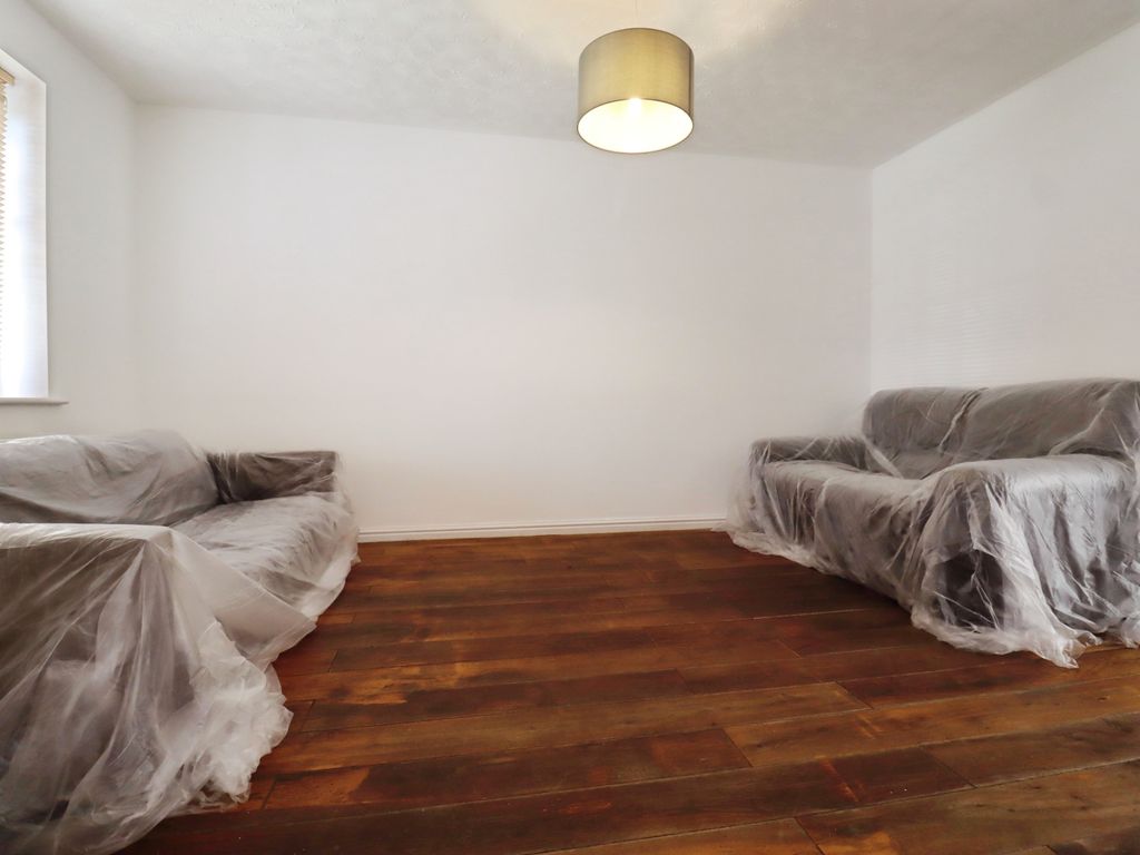 Property photo 2 of 14 Living Room