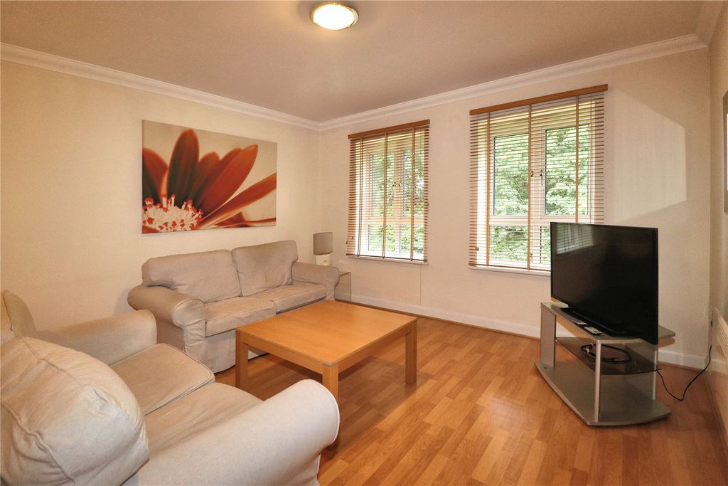 Property photo 3 of 11 Picture No. 17