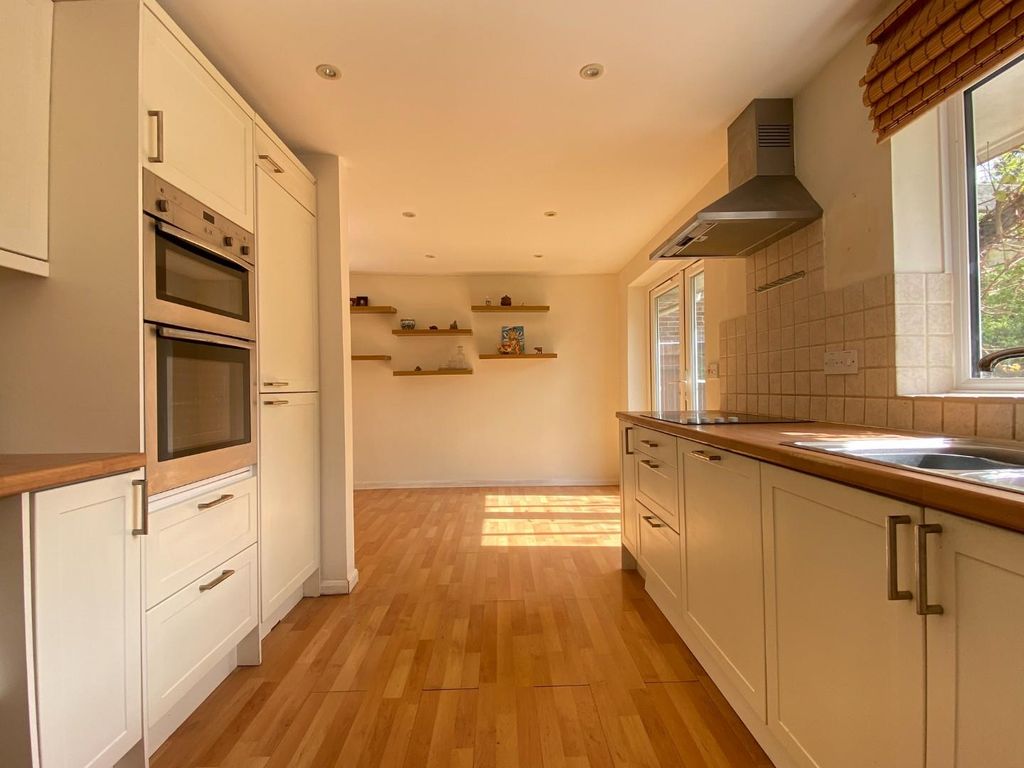 Property photo 3 of 21 Image00021.Jpeg