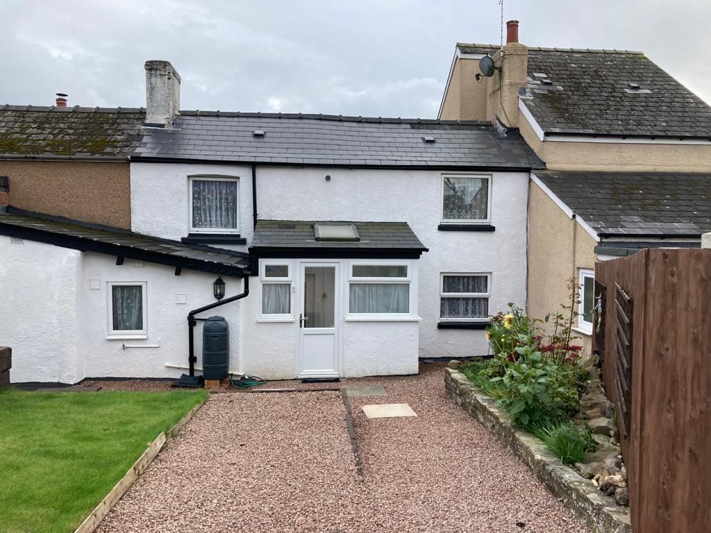Property photo 2 of 18