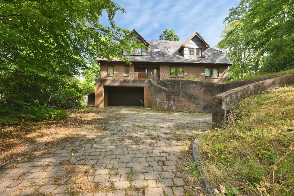 Property photo 1 of 31