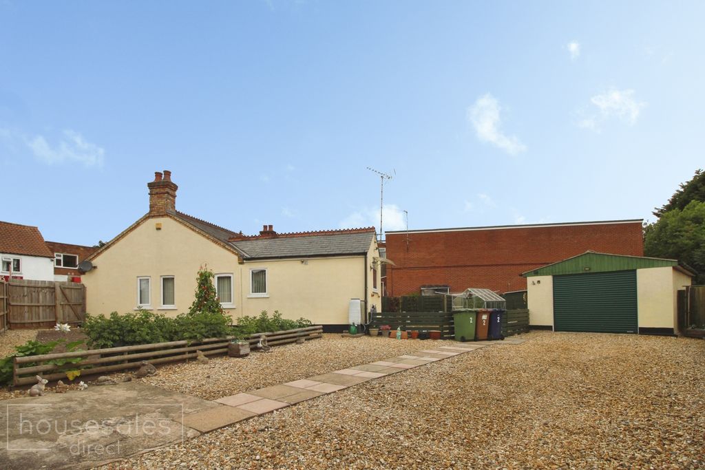 Property photo 2 of 13