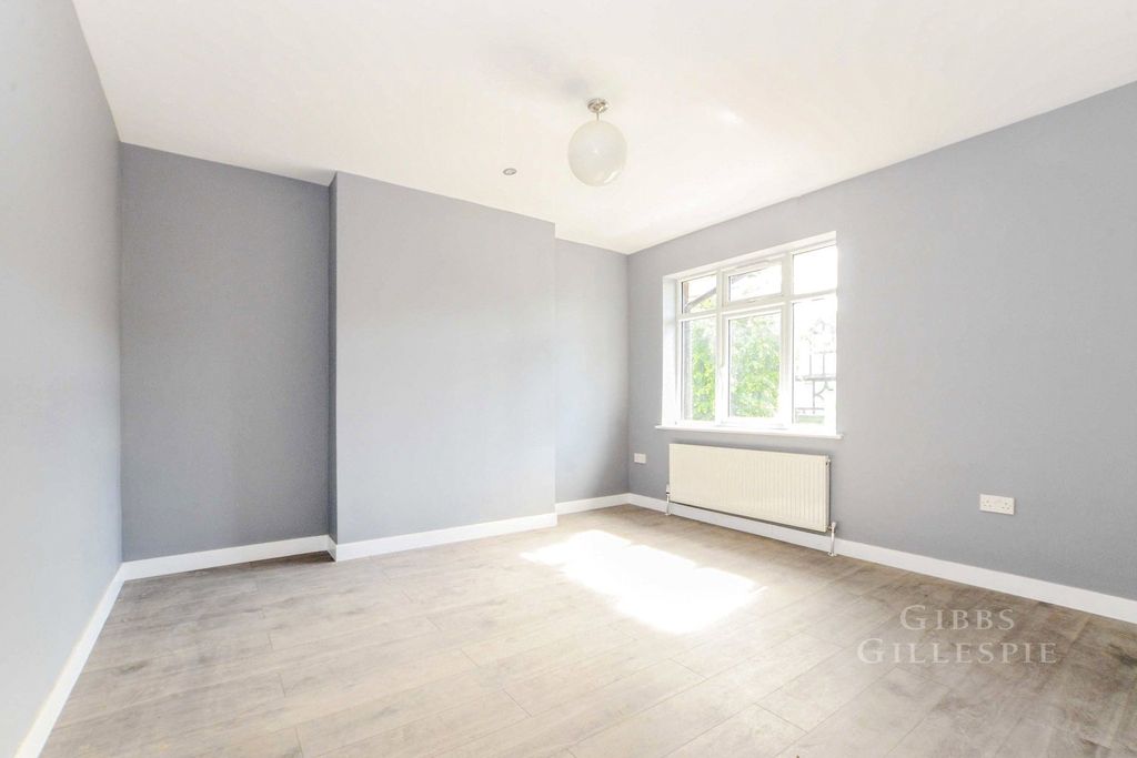 Property photo 1 of 8 Pbox-Img.Jpg