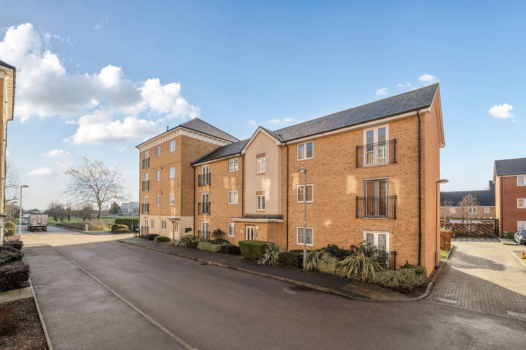 Property photo 1 of 20