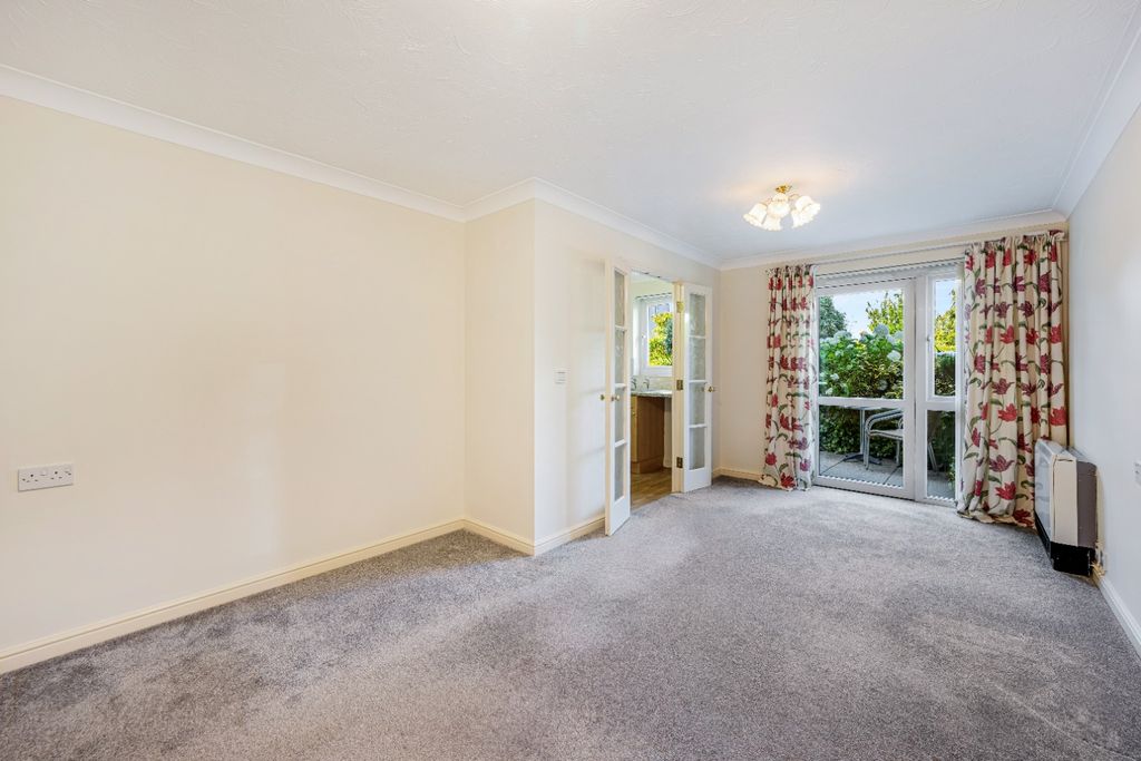 Property photo 2 of 10 3426654
