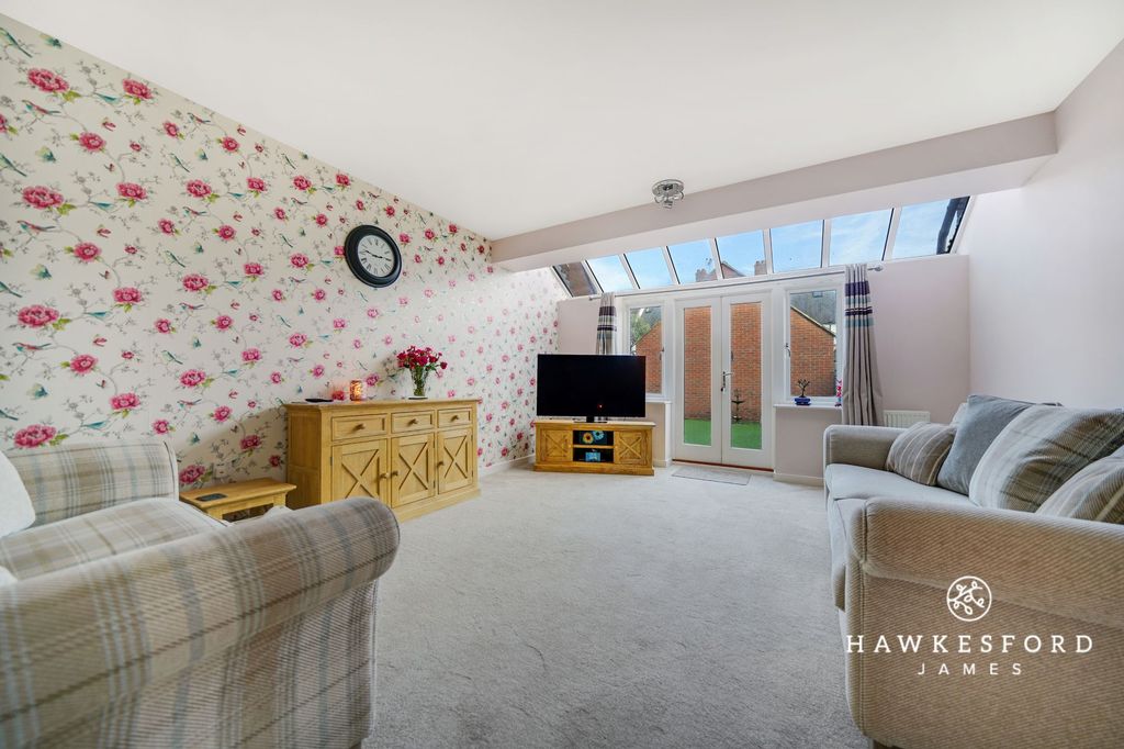 Property photo 2 of 17 The Street, Iwade - Lounge/Diner