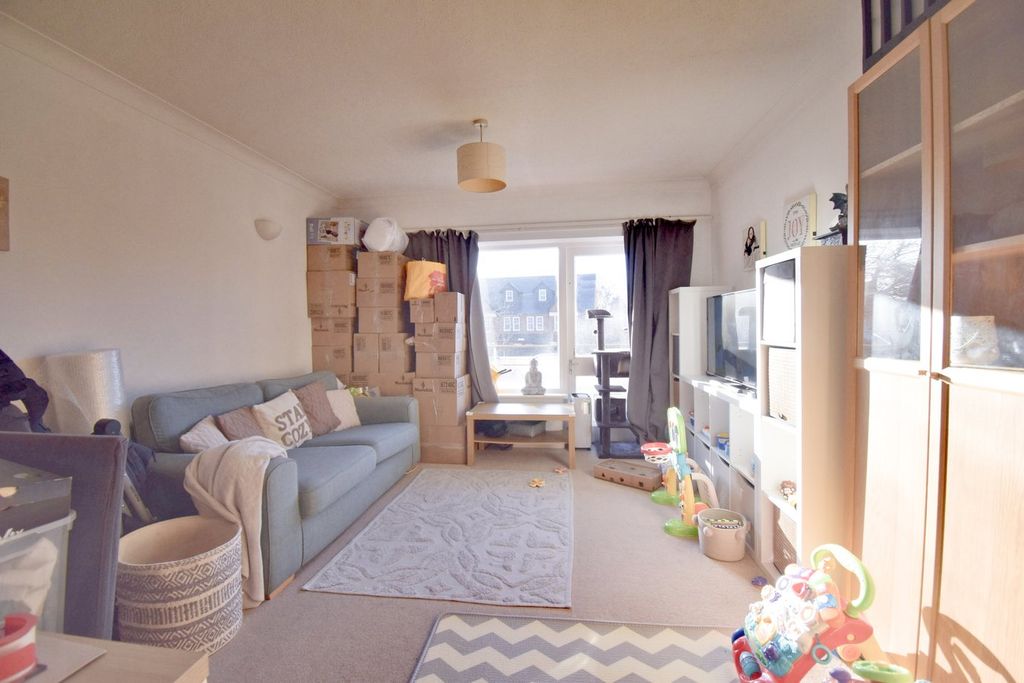 Property photo 2 of 5