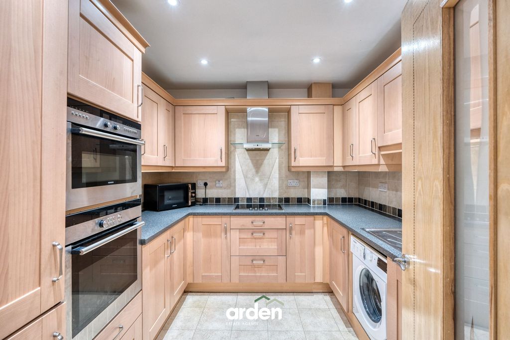 Property photo 3 of 15