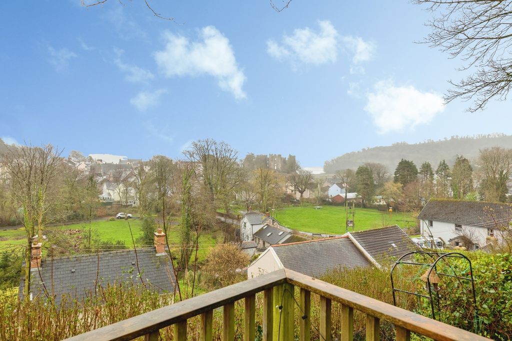 Property photo 3 of 23 Pbox-Img.Jpg