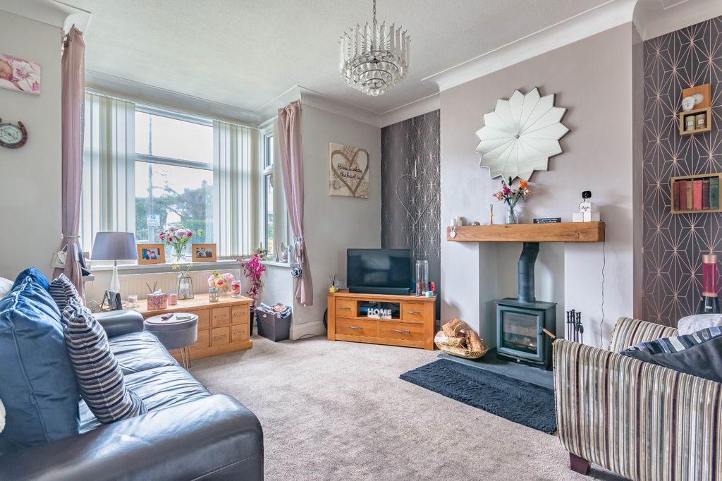 Property photo 2 of 18 Picture No. 02